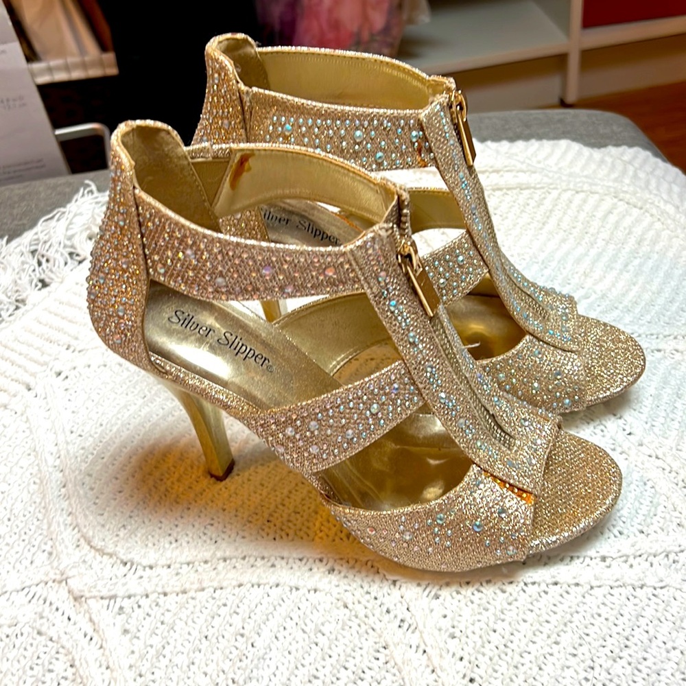 Size 7 heels